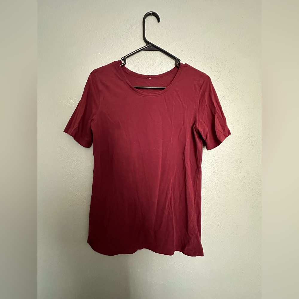Lululemon Tshirt size 4